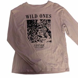 Aeropostale women’s spirit animal t shirt